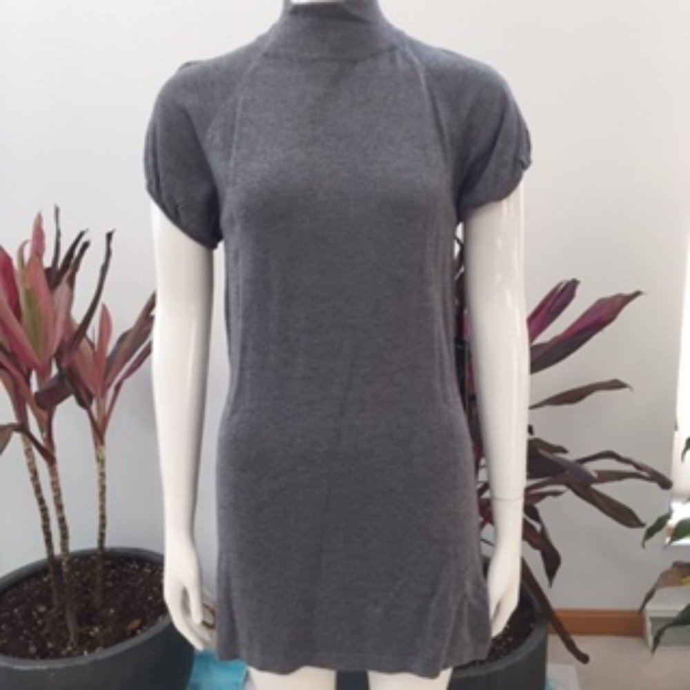 Olivia Sky  Nordstrom Turtle Mock Neck Sweater  L